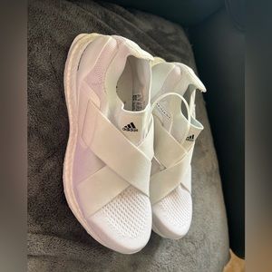NWT Adidas Ultraboost slip on all white